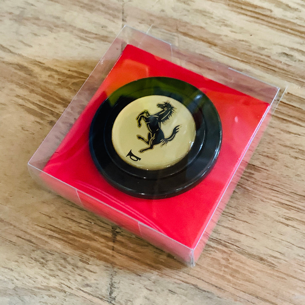 Daikei Gold Horse Horn Button